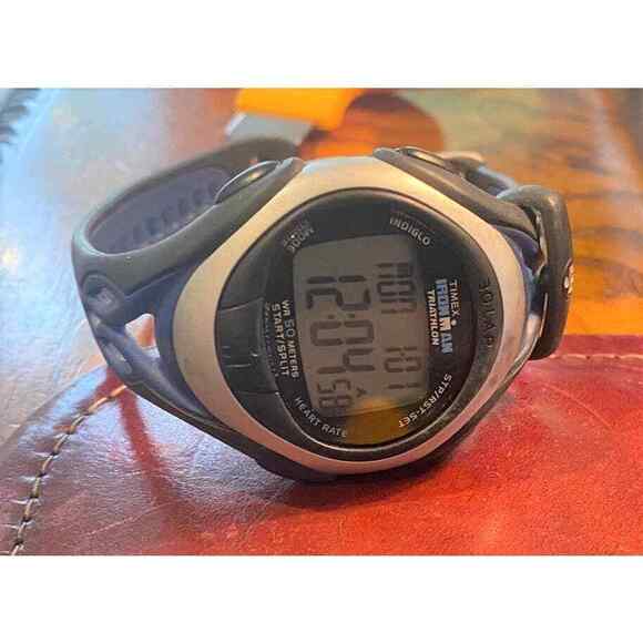 Men's 43mm Timex Ironman Triathlon watch, WR 50M, 30 Lap - Picture 2 of 3